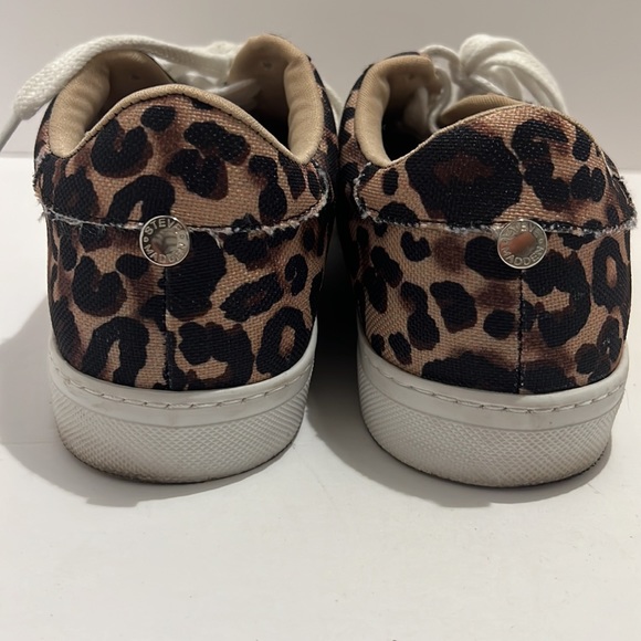 Steve Madden animal print womens sneakers - Picture 4 of 7